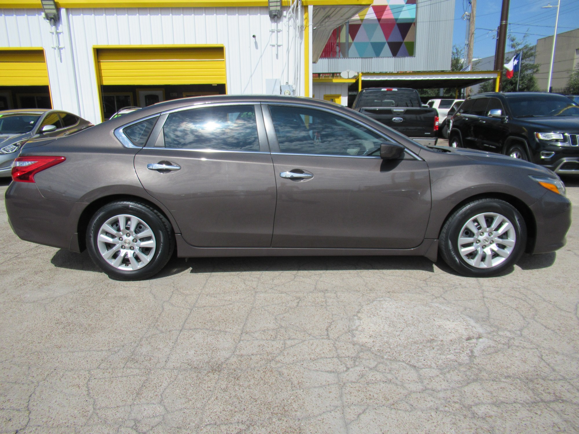 photo of 2017 Nissan Altima 2.5 S