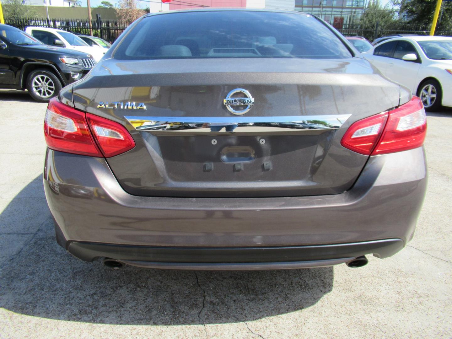 2017 Brown /Tan Nissan Altima 2.5 S (1N4AL3APXHN) with an 2.5L L4 DOHC 16V engine, CVT transmission, located at 1511 North Shepherd Dr., Houston, TX, 77008, (281) 657-1221, 29.798361, -95.412560 - 2017 Nissan Altima 2.5 S VIN: 1N4AL3APXHN309343 Vehicle Details Sedan 4 DR 2.5L I4 F DOHC 16V Gasoline Front wheel drive- Photo#13