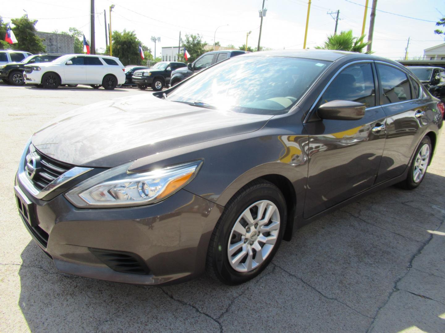 2017 Brown /Tan Nissan Altima 2.5 S (1N4AL3APXHN) with an 2.5L L4 DOHC 16V engine, CVT transmission, located at 1511 North Shepherd Dr., Houston, TX, 77008, (281) 657-1221, 29.798361, -95.412560 - 2017 Nissan Altima 2.5 S VIN: 1N4AL3APXHN309343 Vehicle Details Sedan 4 DR 2.5L I4 F DOHC 16V Gasoline Front wheel drive- Photo#18