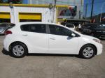 2018 Kia Forte 5-Door LX
