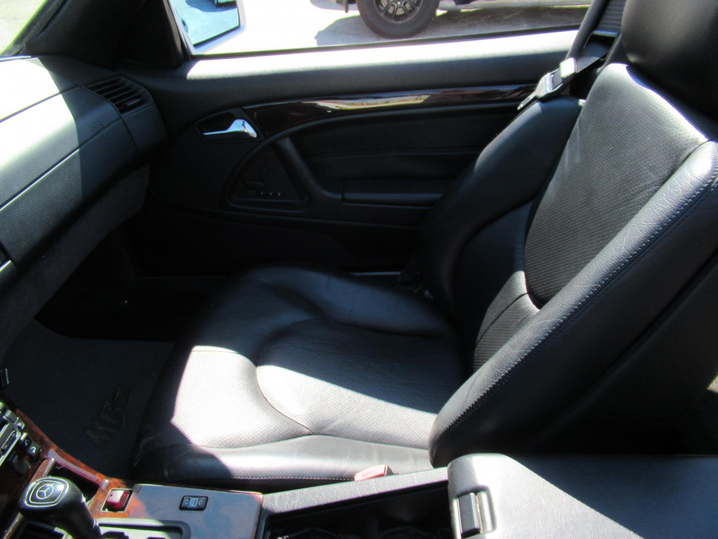 1997 Silver /Black Mercedes-Benz SL-Class SL500 40th Anniv. Roadster (WDBFA67F7VF) with an 5.0L V8 DOHC 32V engine, 5A OD transmission, located at 1511 North Shepherd Dr., Houston, TX, 77008, (281) 657-1221, 29.798361, -95.412560 - 1997 Mercedes-Benz SL-Class SL 500 VIN: WDBFA67F7VF147634 Vehicle Details Convertible 5.0L V8 F Gasoline Rear wheel drive- Photo#2