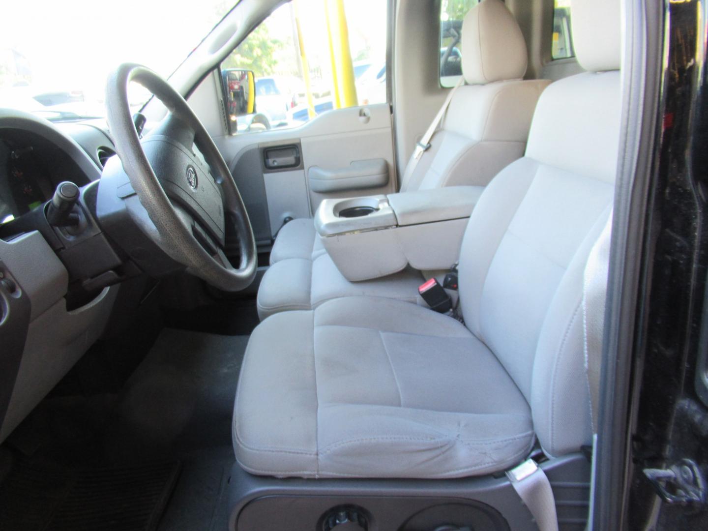 2011 Gray /Gray Acura RDX 5-Spd AT with Technology Package (5J8TB2H57BA) with an 2.3L L4 DOHC 16V engine, 5A transmission, located at 1511 North Shepherd Dr., Houston, TX, 77008, (281) 657-1221, 29.798361, -95.412560 - 2011 Acura RDX W/Tech VIN: 5J8TB2H57BA003334 Vehicle Details 4 Door Wagon/Sport Utility 2.3L I4 F DOHC 16V Gasoline Front wheel drive- Photo#13