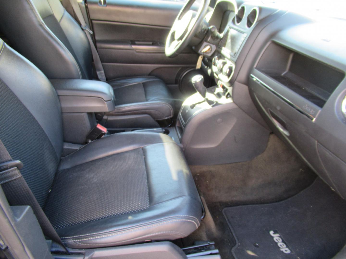 2016 Black /Black Jeep Patriot Sport 2WD (1C4NJPBA2GD) with an 2.0L L4 DOHC 16V engine, Automatic transmission, located at 1511 North Shepherd Dr., Houston, TX, 77008, (281) 657-1221, 29.798361, -95.412560 - 2016 Jeep Patriot Sport SE VIN: 1C4NJPBA2GD748110 Vehicle Details 4 Door Wagon/Sport Utility 2.0L I4 F DOHC 16V Gasoline Front wheel drive- Photo#10