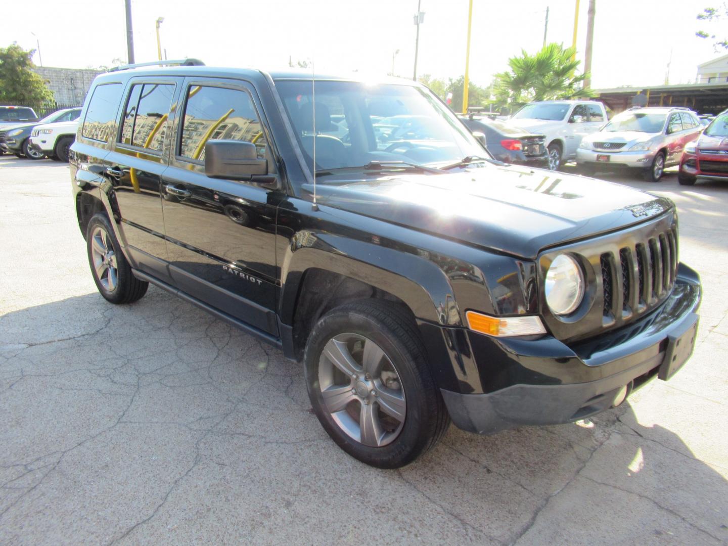 2016 Black /Black Jeep Patriot Sport 2WD (1C4NJPBA2GD) with an 2.0L L4 DOHC 16V engine, Automatic transmission, located at 1511 North Shepherd Dr., Houston, TX, 77008, (281) 657-1221, 29.798361, -95.412560 - 2016 Jeep Patriot Sport SE VIN: 1C4NJPBA2GD748110 Vehicle Details 4 Door Wagon/Sport Utility 2.0L I4 F DOHC 16V Gasoline Front wheel drive- Photo#14