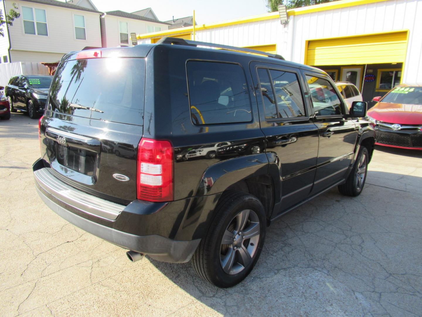 2016 Black /Black Jeep Patriot Sport 2WD (1C4NJPBA2GD) with an 2.0L L4 DOHC 16V engine, Automatic transmission, located at 1511 North Shepherd Dr., Houston, TX, 77008, (281) 657-1221, 29.798361, -95.412560 - 2016 Jeep Patriot Sport SE VIN: 1C4NJPBA2GD748110 Vehicle Details 4 Door Wagon/Sport Utility 2.0L I4 F DOHC 16V Gasoline Front wheel drive- Photo#16