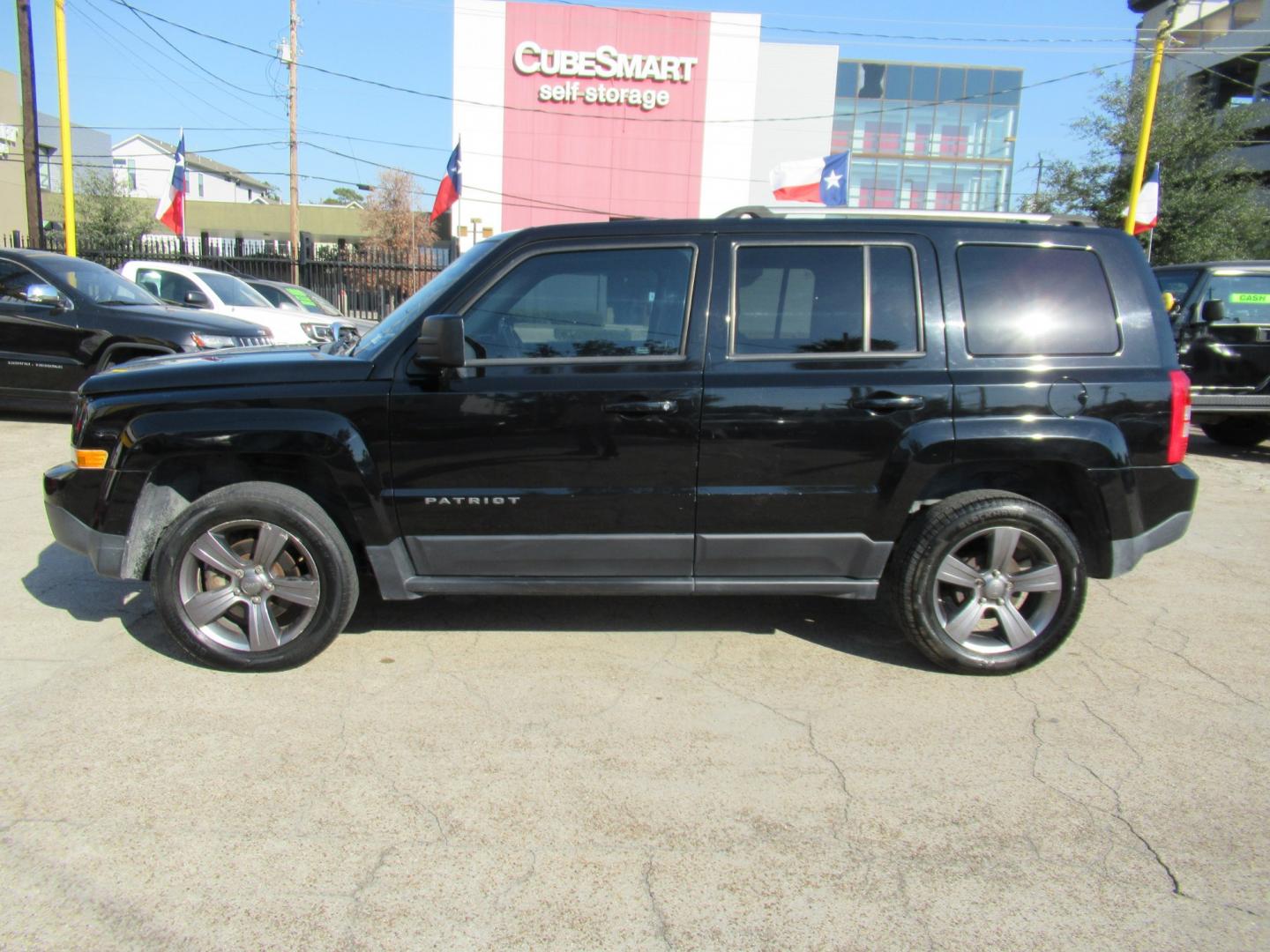 2016 Black /Black Jeep Patriot Sport 2WD (1C4NJPBA2GD) with an 2.0L L4 DOHC 16V engine, Automatic transmission, located at 1511 North Shepherd Dr., Houston, TX, 77008, (281) 657-1221, 29.798361, -95.412560 - 2016 Jeep Patriot Sport SE VIN: 1C4NJPBA2GD748110 Vehicle Details 4 Door Wagon/Sport Utility 2.0L I4 F DOHC 16V Gasoline Front wheel drive- Photo#19