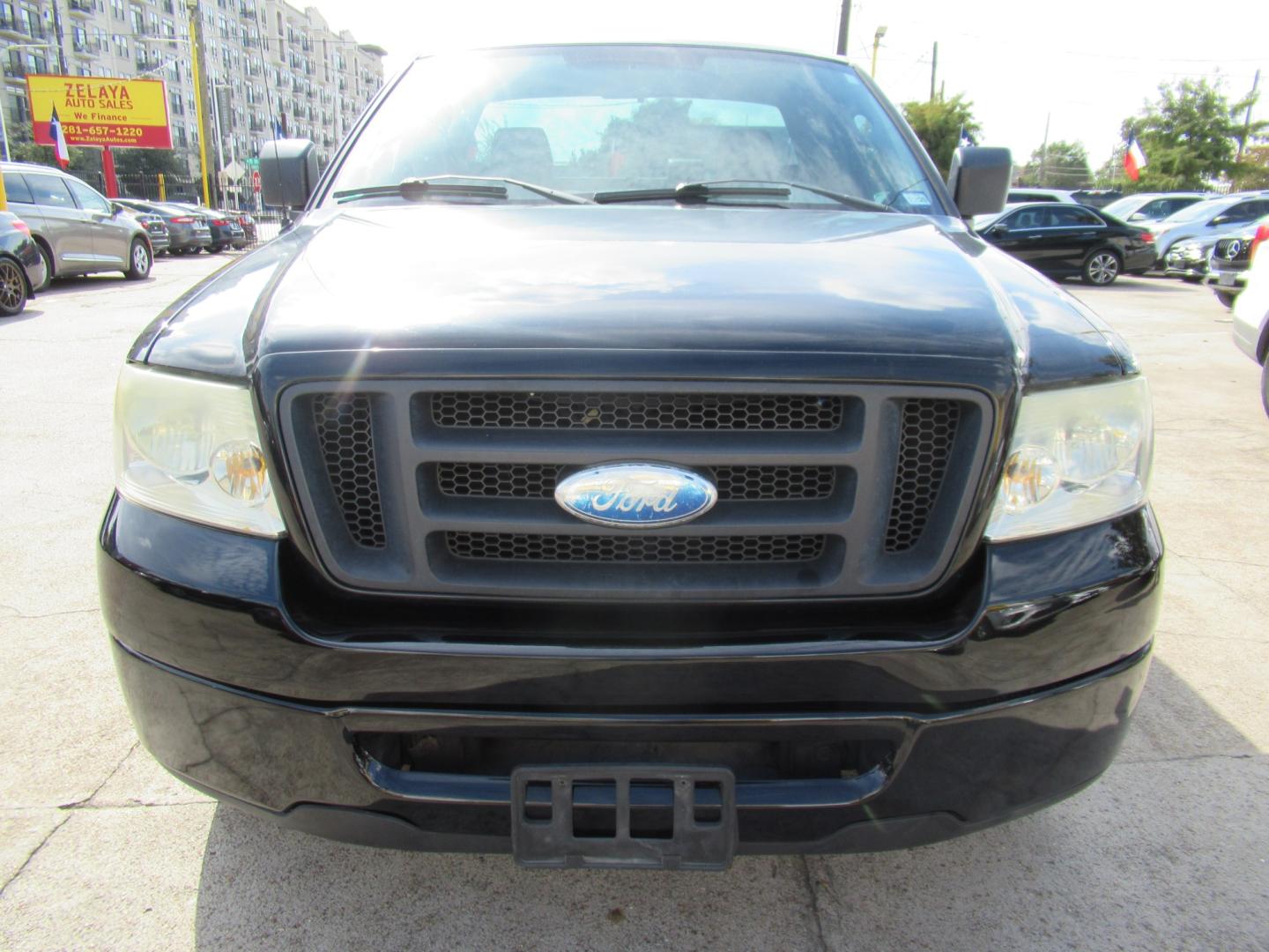 2006 Black /Gray Ford F-150 STX 2WD (1FTRF12246N) with an 4.2L V6 OHV 12V engine, Automatic transmission, located at 1511 North Shepherd Dr., Houston, TX, 77008, (281) 657-1221, 29.798361, -95.412560 - 2006 Ford F-150 XL VIN: 1FTRF12246NA42631 Vehicle Details Pickup 4.2L V6 F Gasoline Rear wheel drive Roll up windows manual locks so no worries- Photo#16